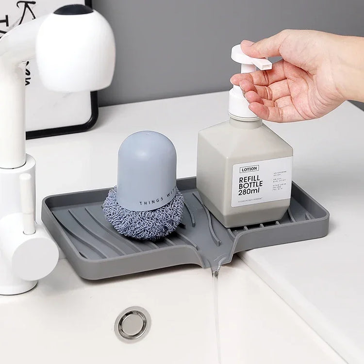 Porte-savon et porte-éponges en silicone avec système auto-drainant, anti-fondant et antidérapant, idéal pour salle de bain, baignoire et cuisine, matériaux durables et polyvalence accrue. La livraison est offerte !