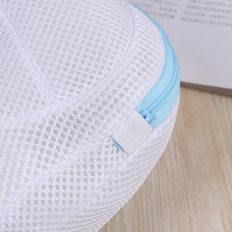 Sac à linge pour soutien-gorge, anti-déformation, poche en maille pour machine à laver. Idéal pour vos soutiens-gorge, et convient également pour tous vos petits vêtements délicats. La livraison est offerte !
