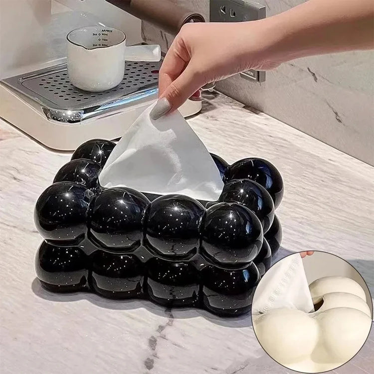 Boîte à mouchoirs design nuage en résine élégante, durable et facile à nettoyer, avec grande ouverture pratique, idéale pour salon, chambre, cuisine, salle de bain ou voiture, décoration moderne et cadeau original. Livraison offerte !