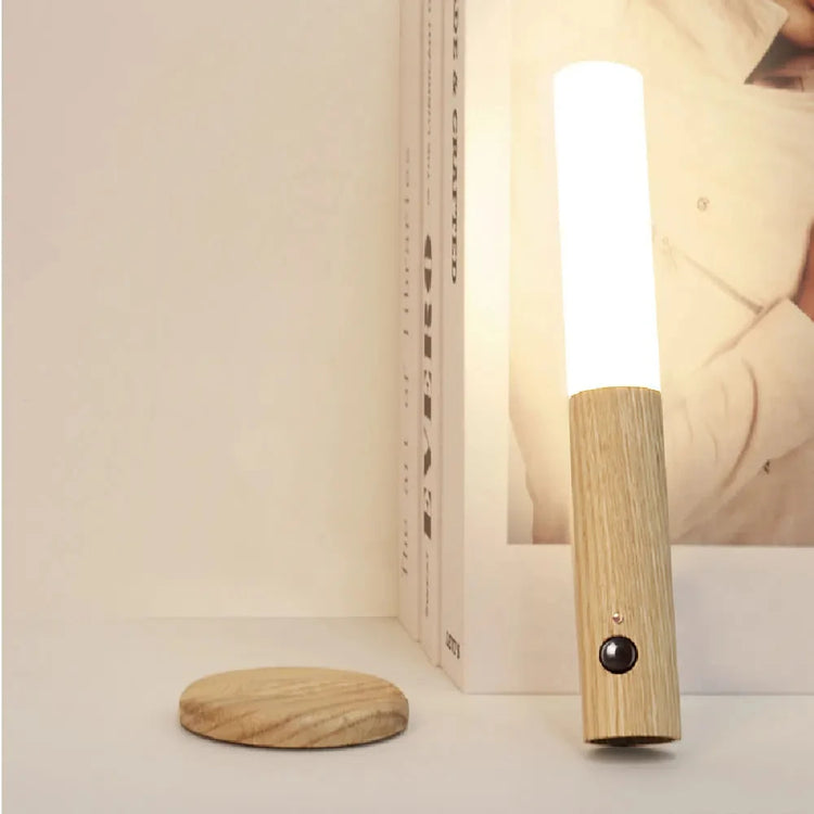 Ingénieuse veilleuse magnétique rechargeable avec détecteur de mouvement - Installation sans perçage - Lumière LED douce et apaisante - Design élégant, amovible et polyvalent. La livraison prioritaire est offerte !
