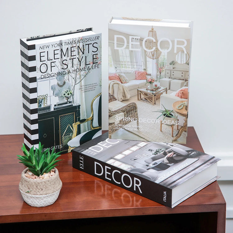 Faux livres décoratifs haut de gamme – Lot de 3 – Qualité premium, réalisme bluffant, utilisation polyvalente pour bibliothèque, étagère ou table basse – Apportez instantanément un look chic et chaleureux à votre intérieur. Livraison prioritaire offerte !