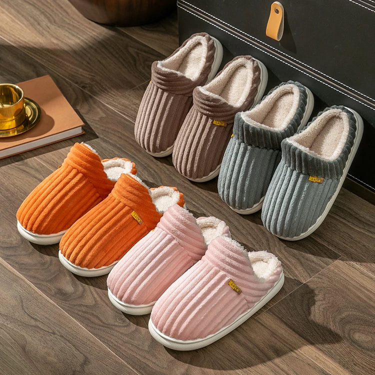 Fabuleux chaussons ultra douillets, doublés en peluche, chauds et ultra moelleux, antidérapants, parfaits pour un usage intérieur décontracté et des moments de confort absolu. La livraison prioritaire est offerte !