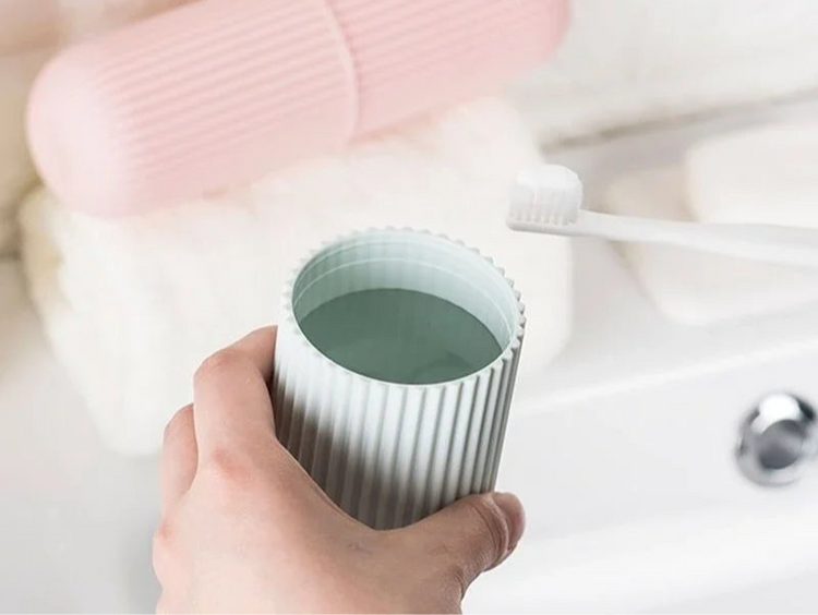 Superbe étui pour brosse à dents et dentifrice, boîtier de protection de voyage ou camping, protège de la saleté et des chocs, 2 gobelets de rinçage. La livraison prioritaire est offerte !