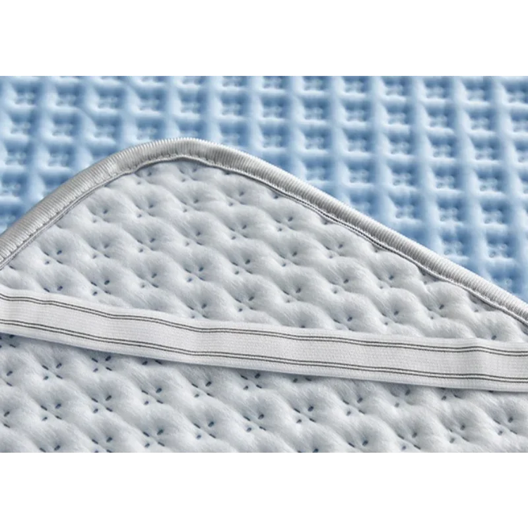 Protège-matelas d’été, toujours frais, doux et confortable, procure une agréable fraîcheur pendant la saison chaude. La livraison prioritaire est offerte !