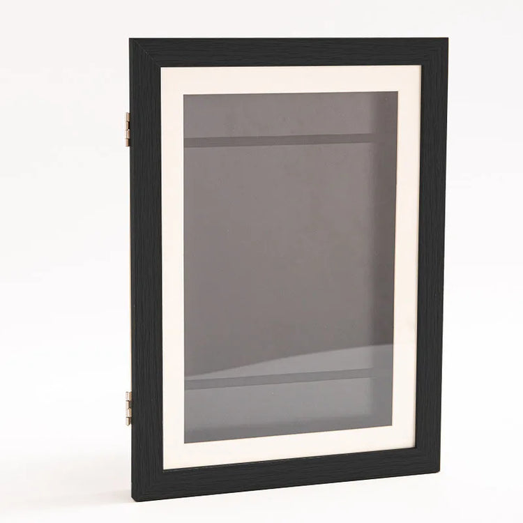 Fabuleux cadre artistique à rabat magnétique format A4 (34 x 25 cm), support de rangement mural pour photos, peintures, reproductions, souvenirs, dessins d’enfants, jusqu’à 100 images. Livraison prioritaire offerte !