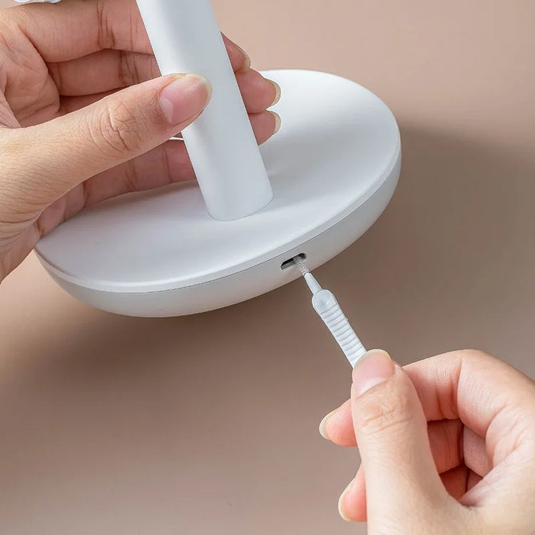 Brosses de nettoyage pour pommeau de douche, micro-nylon anti-encrassement pour orifices de smartphones, tablettes, interstices et tant d’autres utilisations. La livraison est offerte !