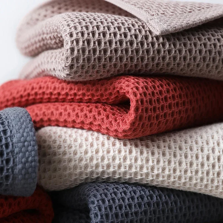 Magnifiques chiffons 100% coton gaufrés à nid d'abeille, serviettes à main ultra douce, ultra absorbante, ultra épaisse, 34x34cm. Design classique, élégant, finitions de première qualité. Produit Premium haut de gamme. La livraison est offerte !