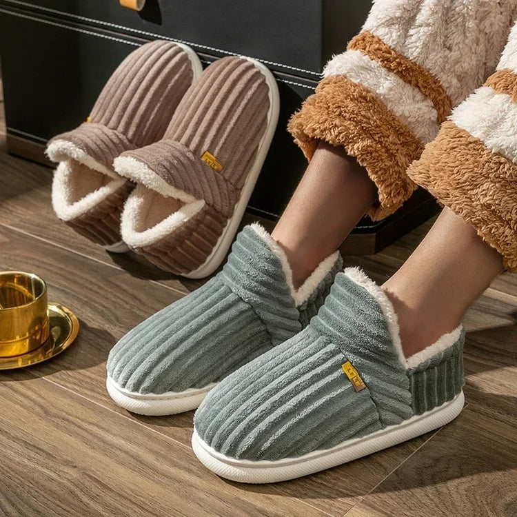 Fabuleux chaussons ultra douillets, doublés en peluche, chauds et ultra moelleux, antidérapants, parfaits pour un usage intérieur décontracté et des moments de confort absolu. La livraison prioritaire est offerte !