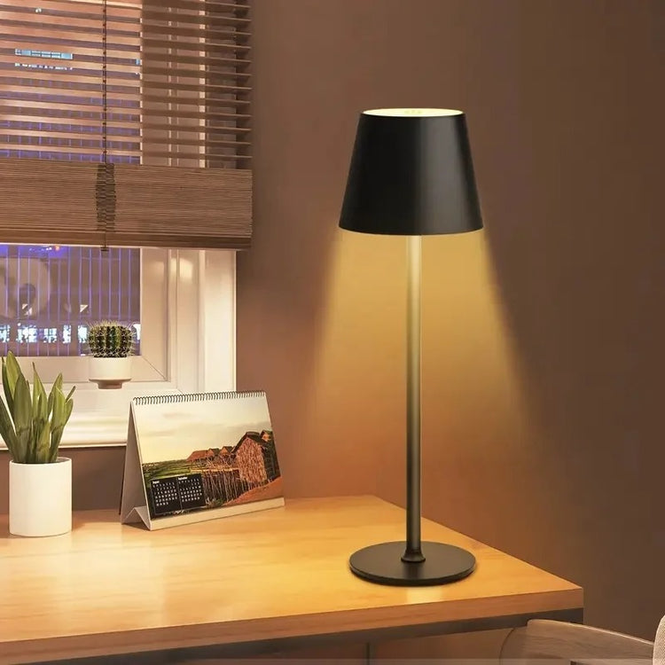 Jolie lampe de table LED rechargeable sans fil, aluminium étanche, lumière réglable, zone tactile avec 4 niveaux de luminosité et 4 températures de couleur. La livraison prioritaire est offerte !