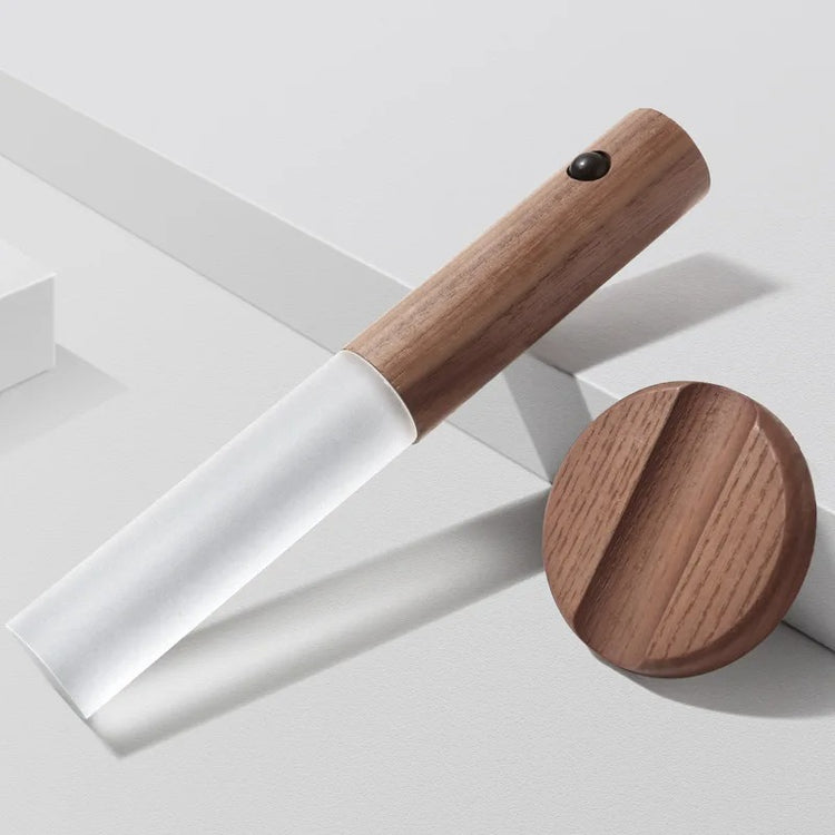 Ingénieuse veilleuse magnétique rechargeable avec détecteur de mouvement - Installation sans perçage - Lumière LED douce et apaisante - Design élégant, amovible et polyvalent. La livraison prioritaire est offerte !
