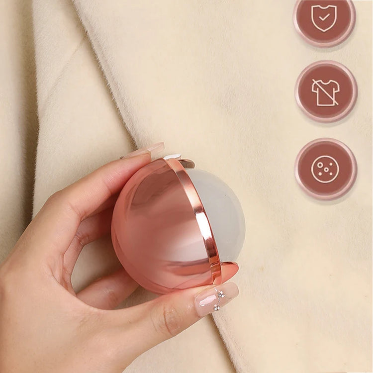 Fabuleuse boule à charpie réutilisable, l'accessoire anti-poils magique, élimine les poils d'animaux, cheveux, petits débris, poussière et plus. Produit coup de coeur. La livraison est offerte !