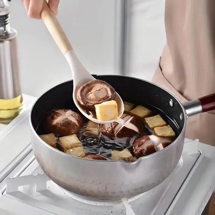 Magnifique ensemble d'ustensiles de cuisine en silicone sans BPA, résistants à la chaleur, anti-rayures avec manche en bois et bac de rangement, idéal pour cuisiner en toute sérénité. 12 pièces, produit Premium. La livraison est offerte !